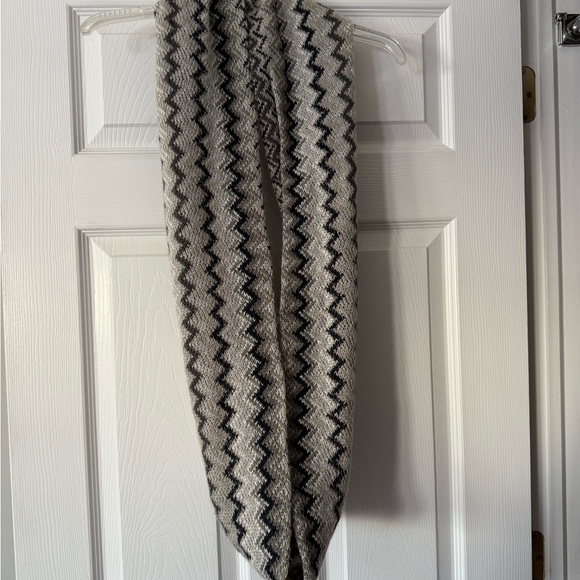 Apt. 9 Chevron Black and Gray Scarf and Headband - Picture 1 of 5